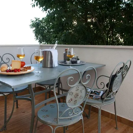 Modern Apartment Near Beach Split Apartment *