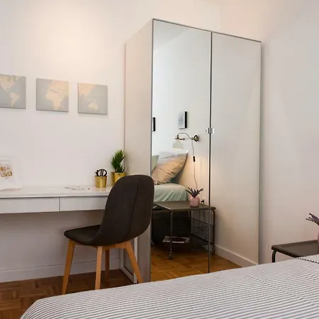 Modern Near Lägenhet